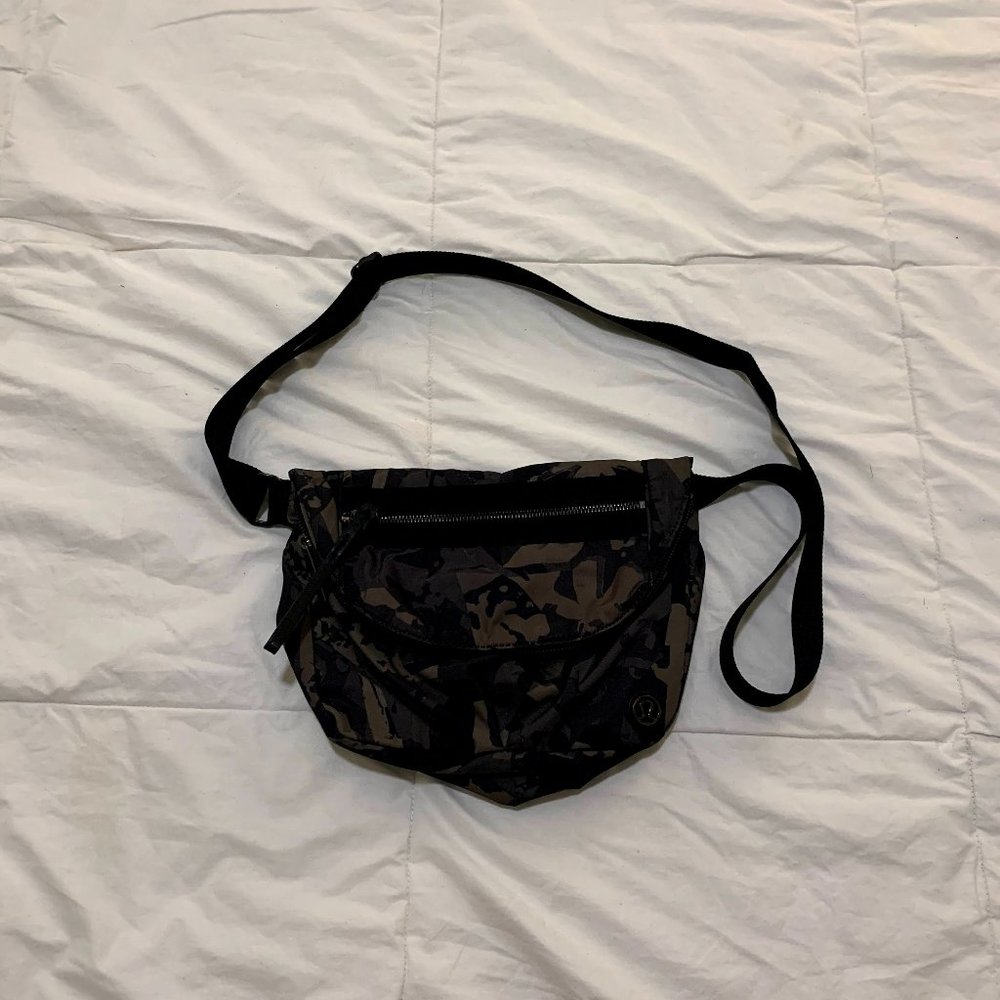 Lululemon Camo Foldover Bag, Like New